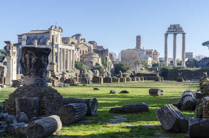 44 - Italia - Roma - Foro Romano - basilica Julia